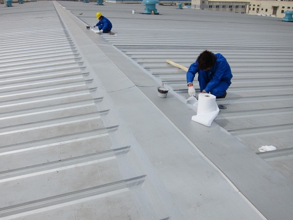 RoofCoat Pro BaseCoat S – базовое покрытие, усиленное