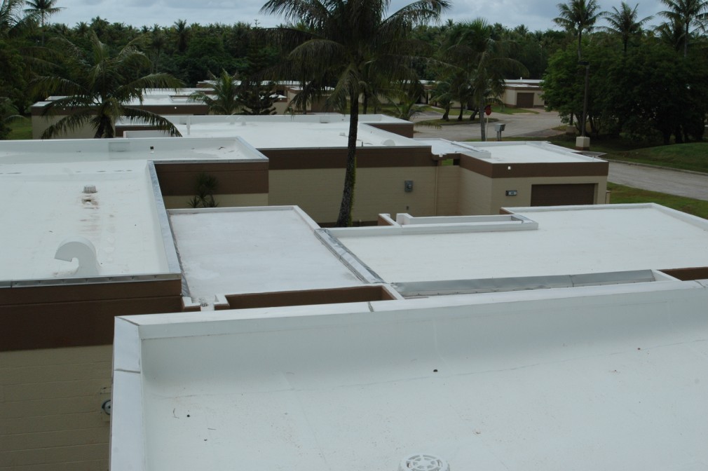 RoofCoat Pro BaseCoat S – базовое покрытие, усиленное